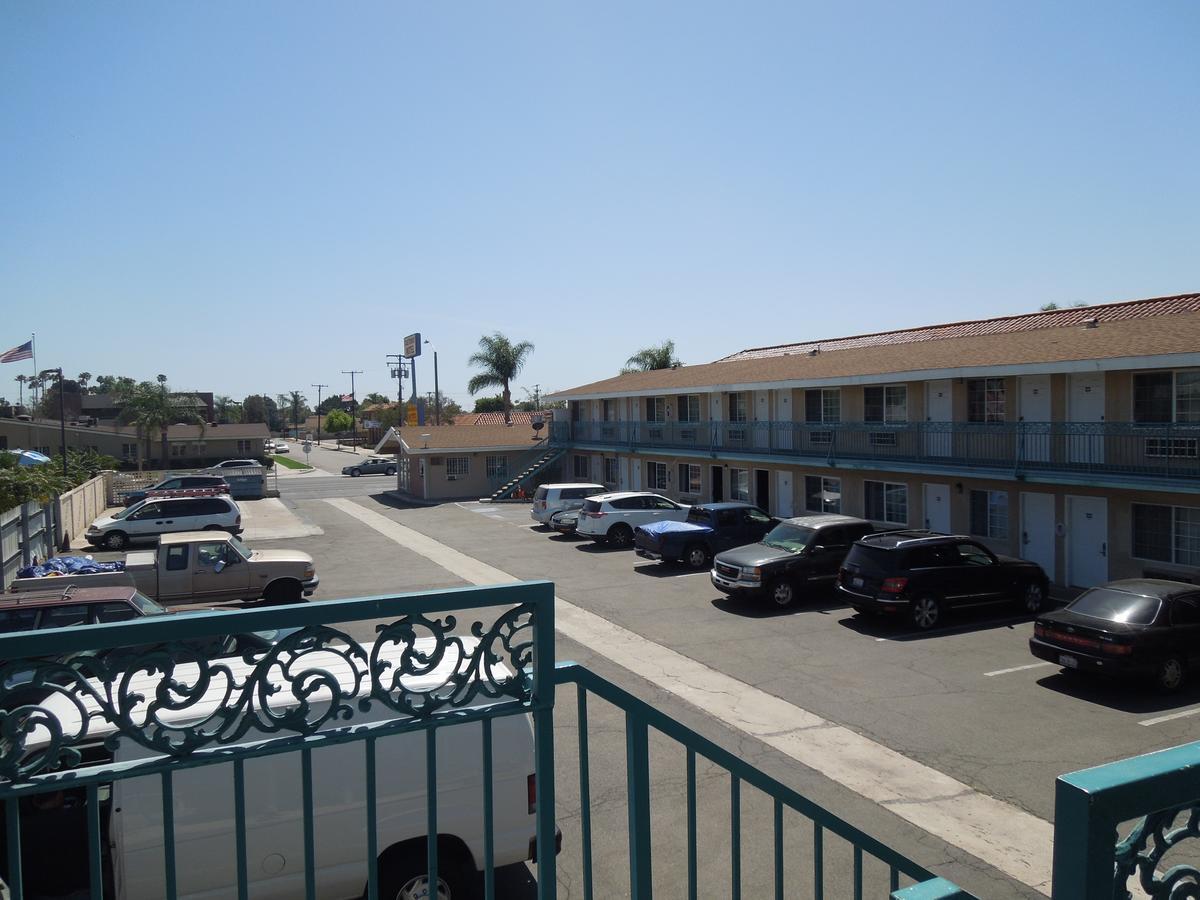 אורנג' Castaway Motel מראה חיצוני תמונה